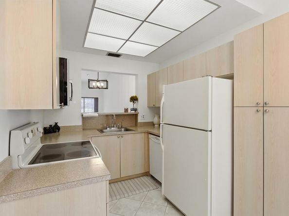 3646 English D Road D, Lake Worth FL 33467