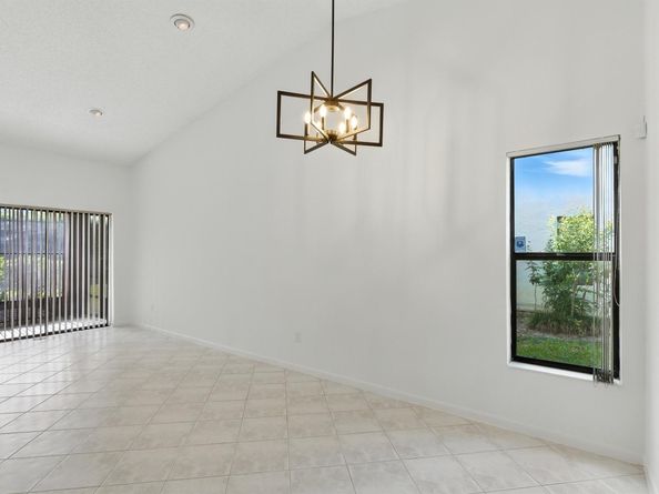 3646 English D Road D, Lake Worth FL 33467
