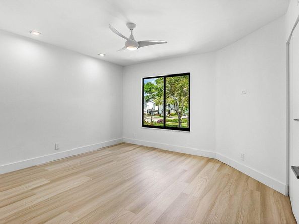 15687 Loch Maree Lane 2404, Delray Beach FL 33446