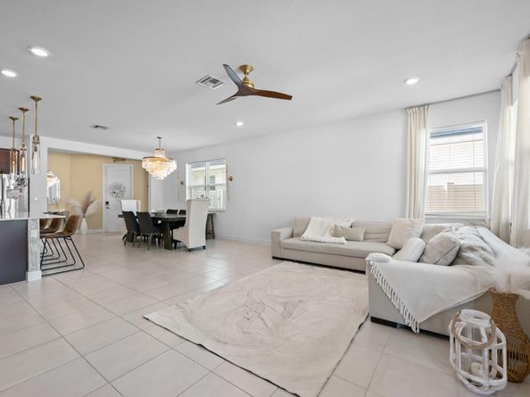 4165 Rosa Drive, Deerfield Beach FL 33064