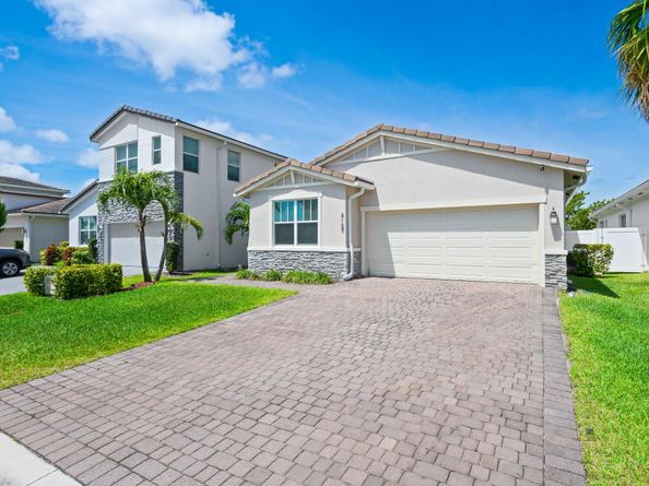 4165 Rosa Drive, Deerfield Beach FL 33064