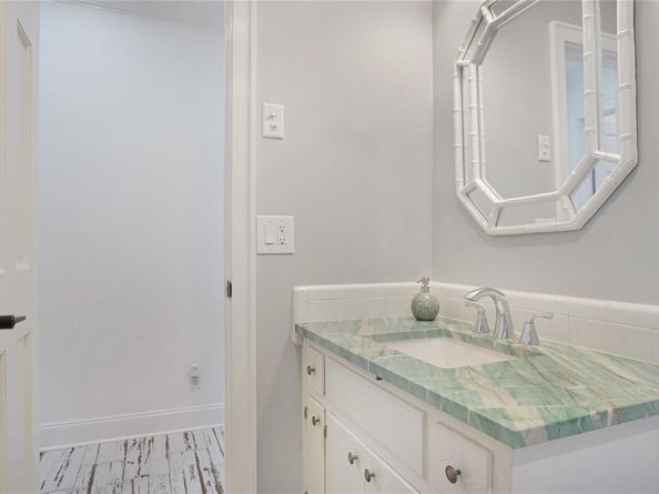 1736 NW 39th St, Oakland Park FL 33309