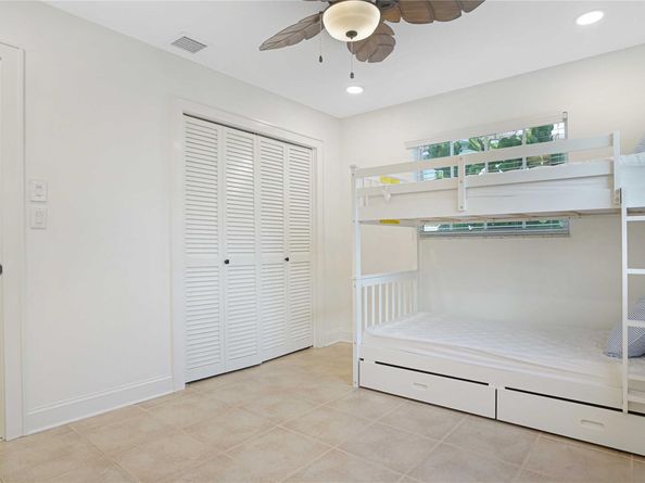 1736 NW 39th St, Oakland Park FL 33309
