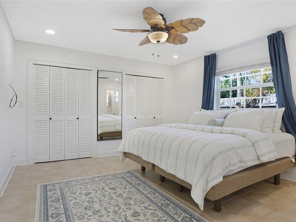 1736 NW 39th St, Oakland Park FL 33309