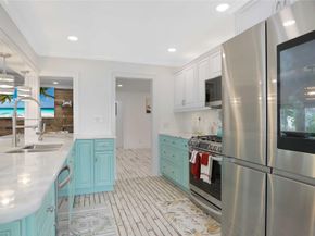 1736 NW 39th St, Oakland Park FL 33309