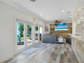 1736 NW 39th St, Oakland Park FL 33309