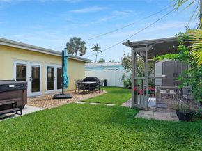 1736 NW 39th St, Oakland Park FL 33309
