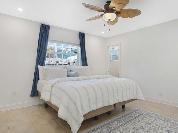 1736 NW 39th St, Oakland Park FL 33309