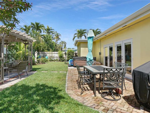 1736 NW 39th St, Oakland Park FL 33309