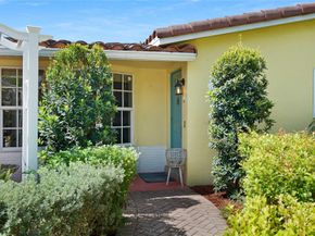 1736 NW 39th St, Oakland Park FL 33309