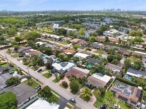 1736 NW 39th St, Oakland Park FL 33309