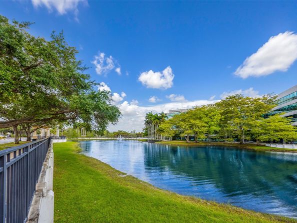 510 NW 84th Ave 420, Plantation FL 33324