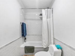 6001 Laguna Path S, Miami Beach FL 33141