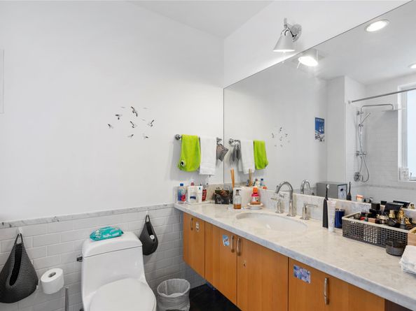 6001 Laguna Path S, Miami Beach FL 33141