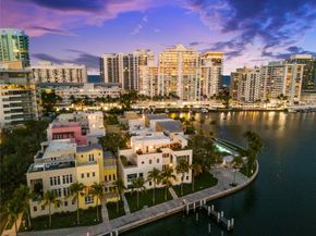 6001 Laguna Path S, Miami Beach FL 33141