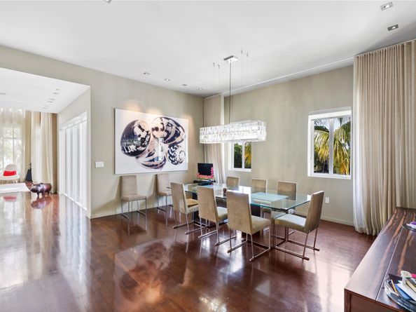 6001 Laguna Path S, Miami Beach FL 33141