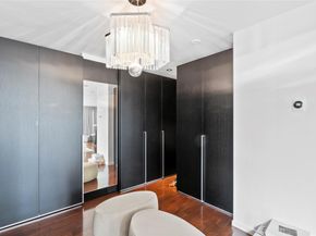 6001 Laguna Path S, Miami Beach FL 33141