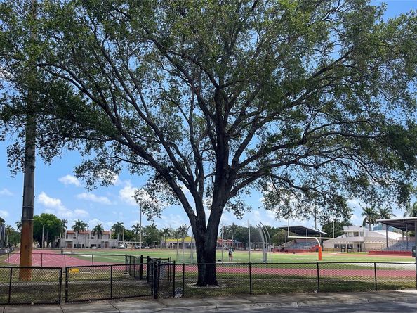 981 NW 16th Ave, Fort Lauderdale FL 33311