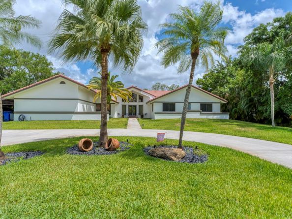 4600 SW 164th Terr, Southwest Ranches FL 33331
