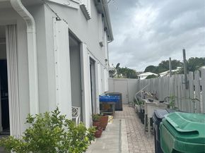 4753 SW 154th Ct, Miami FL 33185
