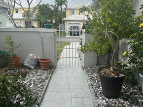 4753 SW 154th Ct, Miami FL 33185