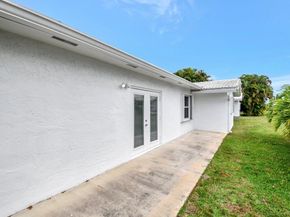1902 SW 22nd Avenue, Boynton Beach FL 33426