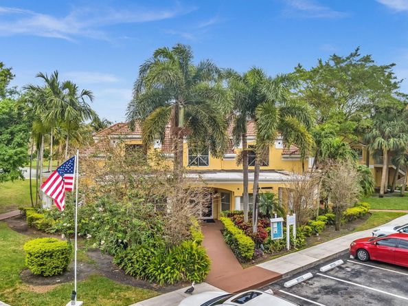 2440 NW 33rd St 1812, Oakland Park FL 33309