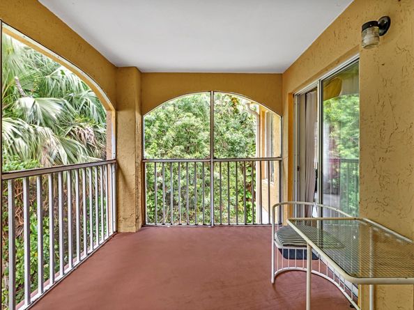 2440 NW 33rd St 1812, Oakland Park FL 33309
