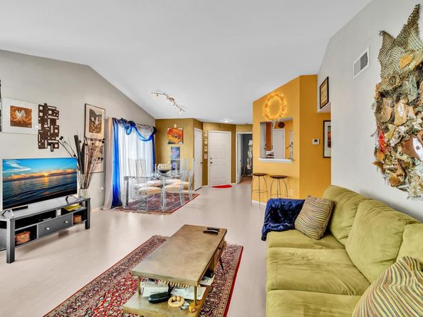 2440 NW 33rd St 1812, Oakland Park FL 33309