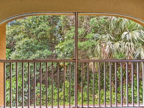2440 NW 33rd St 1812, Oakland Park FL 33309