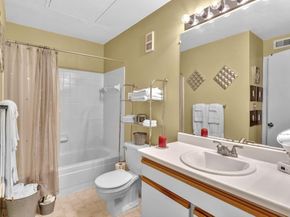 2440 NW 33rd St 1812, Oakland Park FL 33309