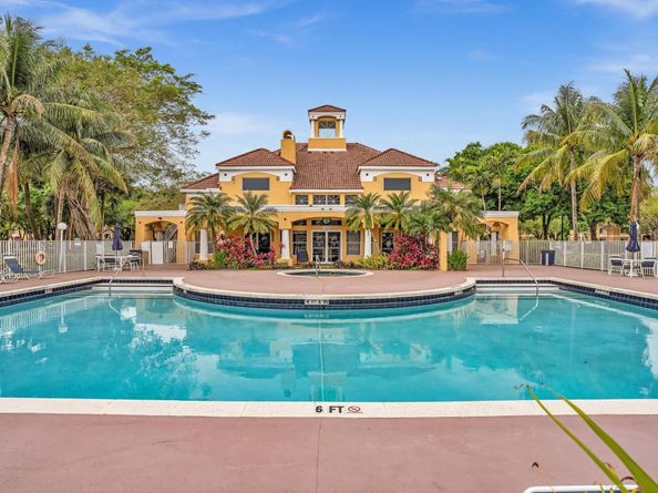 2440 NW 33rd St 1812, Oakland Park FL 33309