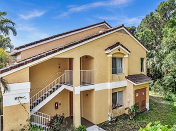 2440 NW 33rd St