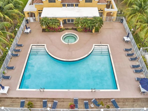 2440 NW 33rd St 1812, Oakland Park FL 33309