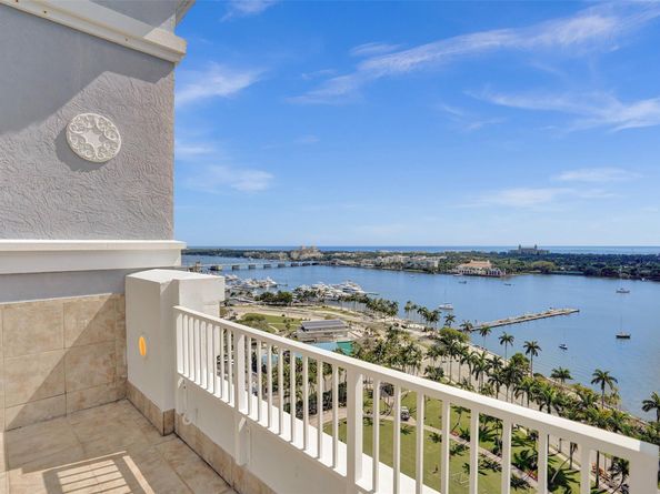 255 Evernia St 501, West Palm Beach FL 33401