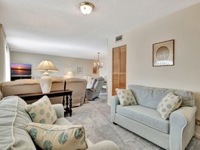 3186 Via Poinciana 409, Lake Worth FL 33467