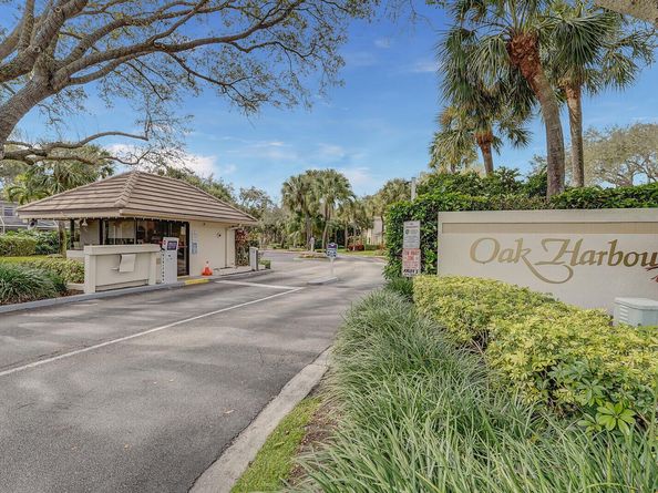 821 Oak Harbour Drive, Juno Beach FL 33408