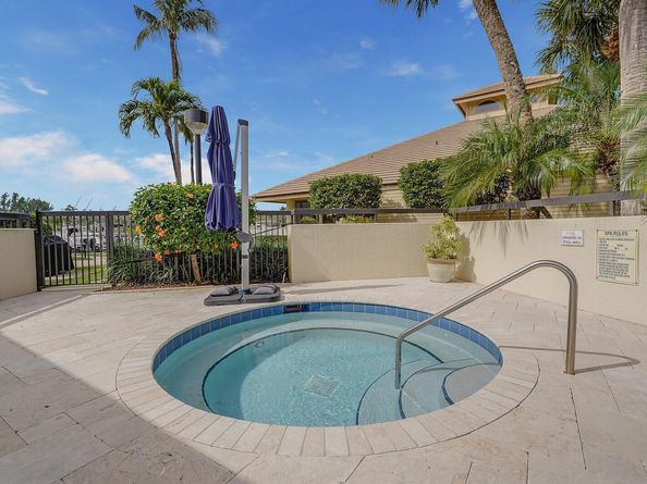 821 Oak Harbour Drive, Juno Beach FL 33408