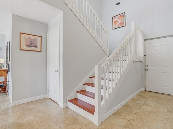 821 Oak Harbour Drive, Juno Beach FL 33408