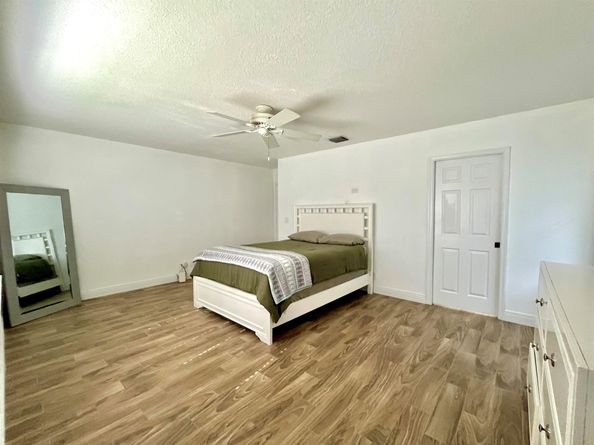 215 Monterey Way, Royal Palm Beach FL 33411
