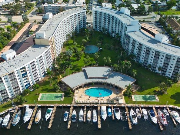 2731 NE 14th Street Cswy 612, Pompano Beach FL 33062