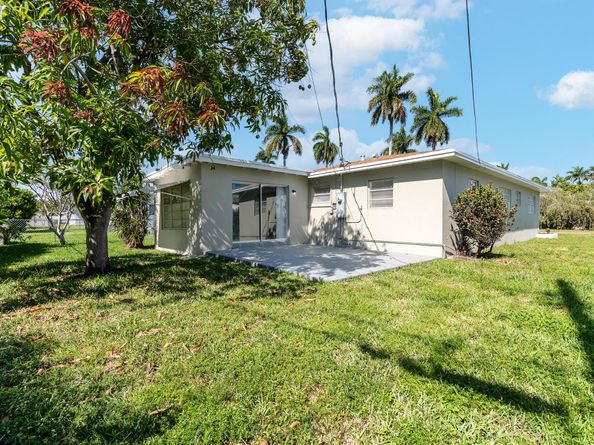 606 N 31st Court, Hollywood FL 33021