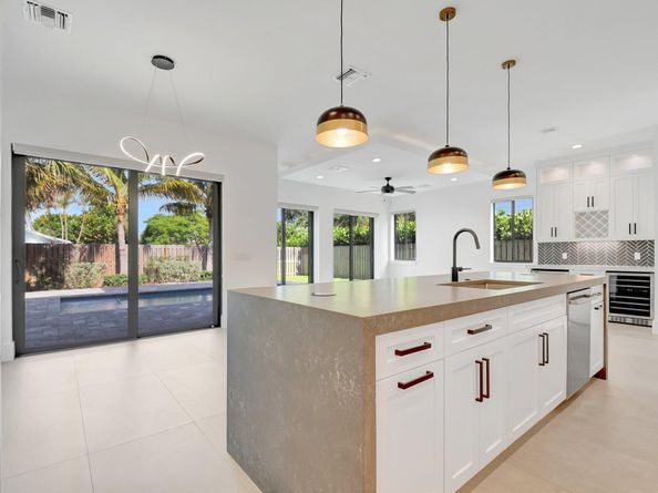 1517 N Lakeside Drive, Lake Worth Beach FL 33460