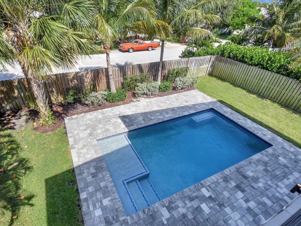 1517 N Lakeside Drive, Lake Worth Beach FL 33460