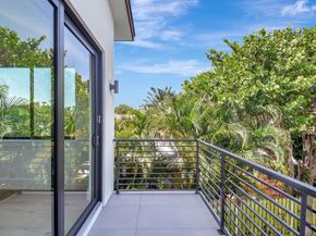 1517 N Lakeside Drive, Lake Worth Beach FL 33460