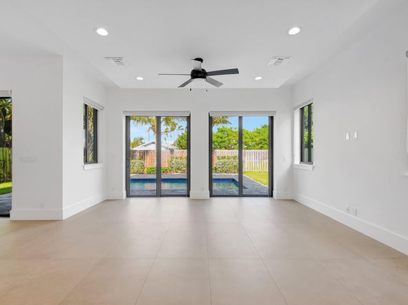 1517 N Lakeside Drive, Lake Worth Beach FL 33460