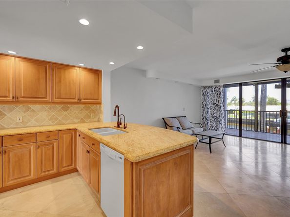 1100 SE 5 97, Pompano Beach FL 33060