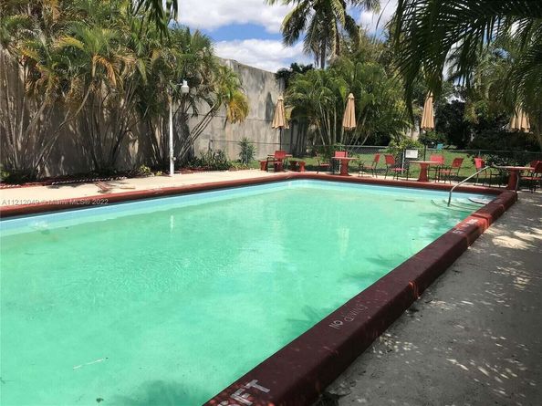 2915 Plunkett Street 11d, Hollywood FL 33020