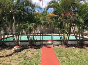 2915 Plunkett Street 11d, Hollywood FL 33020