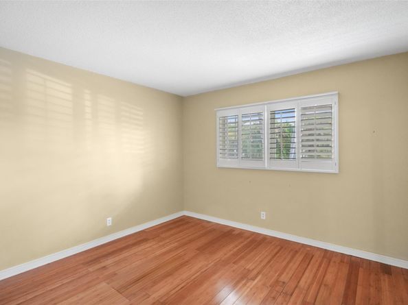 1100 Pine Dr 107, Pompano Beach FL 33060